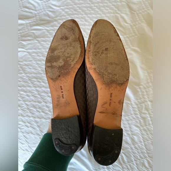 Salvatore Ferragamo Classic Woven  & Leather Heel - Picture 6 of 9